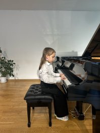 Концерт класса Бажиной Марии Владимировны и Зубцовой Марины Николаевны «Весенний букет»