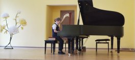 Отчетный концерт учащихся и преподавателей фортепианного отделения «Весна на клавишах рояля»