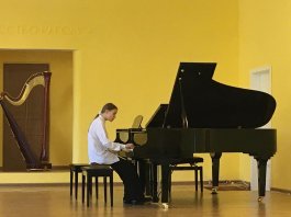 Концерт выпускников фортепианного отделения