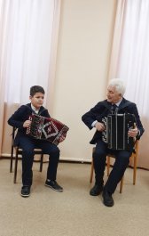 Открытый урок «Подбор на слух на гармошке»