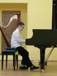 Музыка в весенних красках