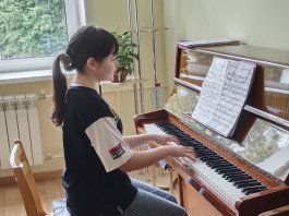 Для занятий музыкой нет каникул: юные таланты Чебоксар продолжают совершенствовать мастерство
