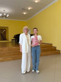 Торжественное вручение наград преподавателям и сотрудникам МБУДО «ЧДМШ №1 им. С.М. Максимова»