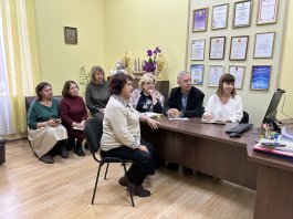 Круглый стол на тему «Работа с одаренными детьми в системе дополнительного образования детей в сфере культуры и искусства». 