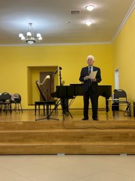 Состоялся творческий вечер Станислава Григорьева в честь 105-летия ЧДМШ №1 им. С.М. Максимова.