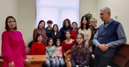 Всё большее признание получает учебное заведение – школа ЧДМШ №1 им. С.М. Максимова, которая регулярно делится своим богатым педагогическим опытом.