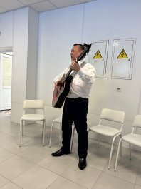 Звуки, Согревающие Душу: Концерт в Республиканском клиническом госпитале для ветеранов войн.