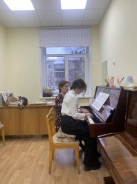 Состоялся классный час - концерт «Масленичные посиделки у рояля», учащихся класса Яковлевой Марии Станиславовны.