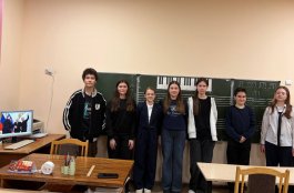 Крымская весна. В ЧДМШ No 1 им. С.М. Максимова состоялись беседы, посвященные воссоединению Крыма с Россией.