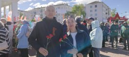 В День Победы преподаватели Чебоксарской детской музыкальной школы имени Степана Максимова возложили цветы к Монументу Воинской Славы. 